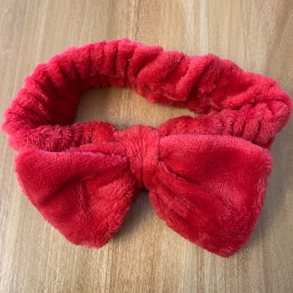 Soft bow headband! Perfect add on item!